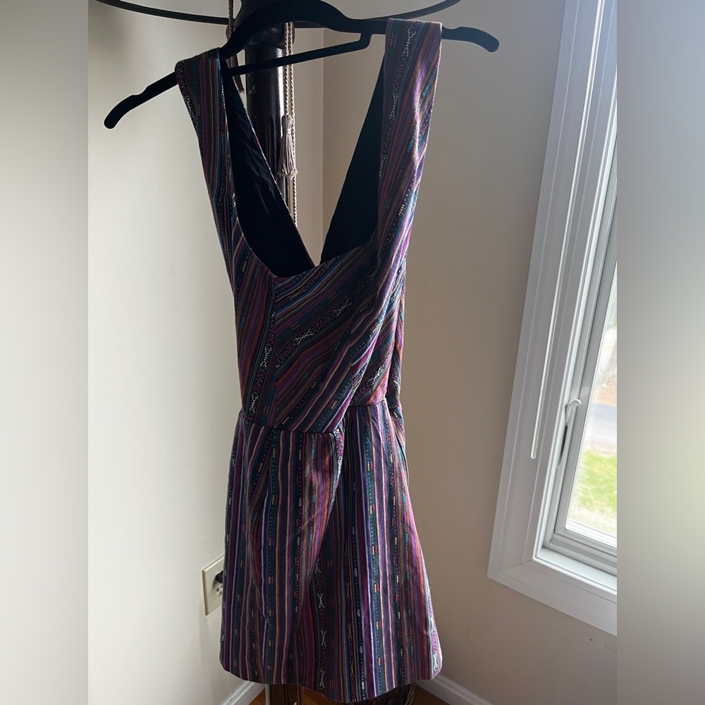 Cute Patterned Dress - Picture 2 of 11
